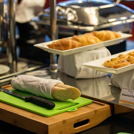 Patra Bandung Hotel Экстерьер фото