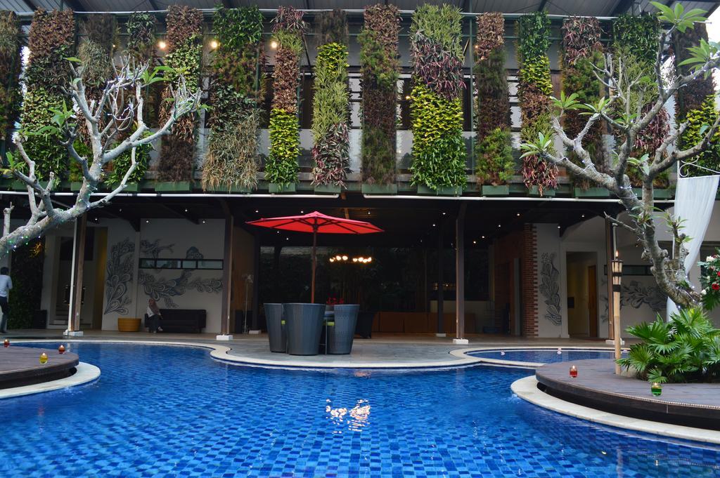 Patra Bandung Hotel Экстерьер фото