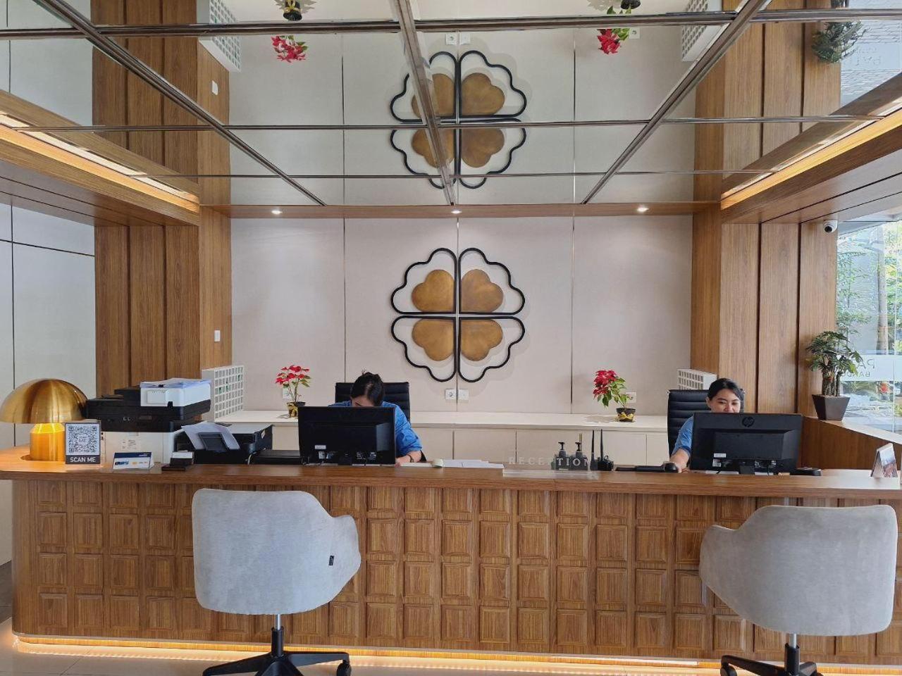 Patra Bandung Hotel Экстерьер фото