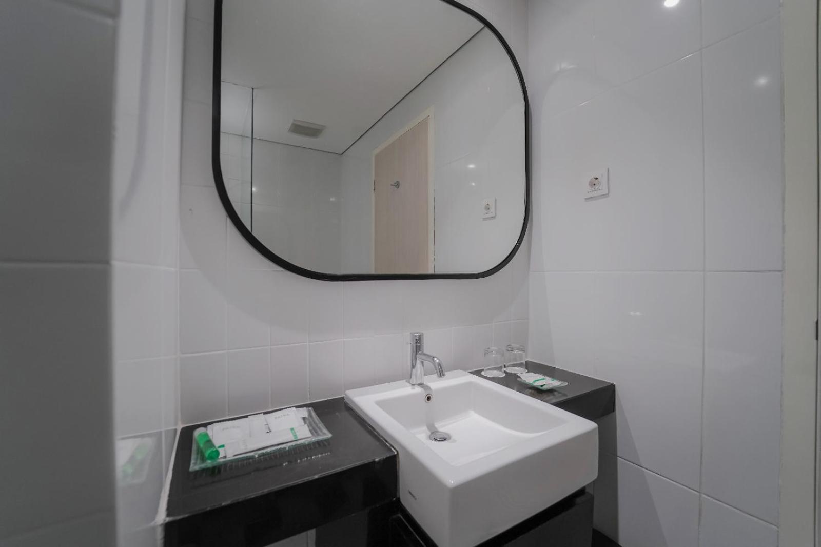 Patra Bandung Hotel Экстерьер фото