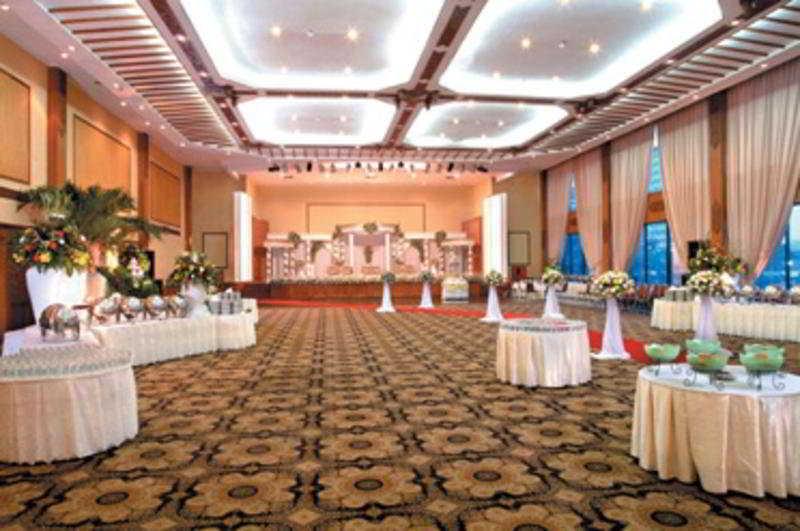 Patra Bandung Hotel Экстерьер фото
