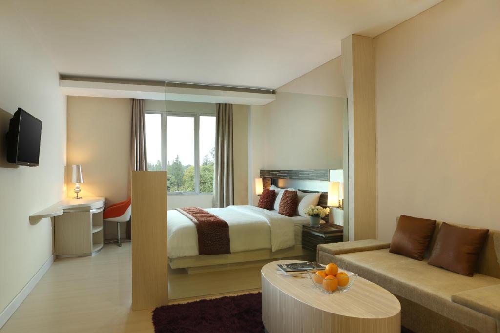 Patra Bandung Hotel Экстерьер фото