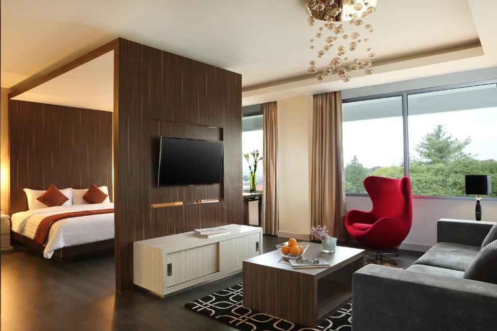 Patra Bandung Hotel Экстерьер фото