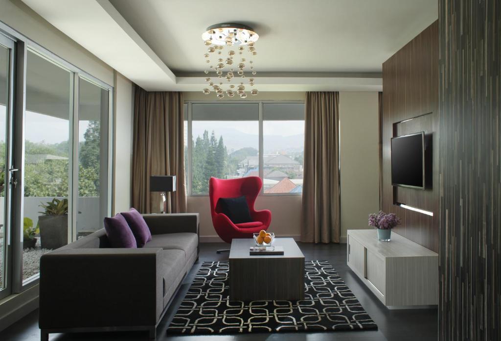 Patra Bandung Hotel Экстерьер фото
