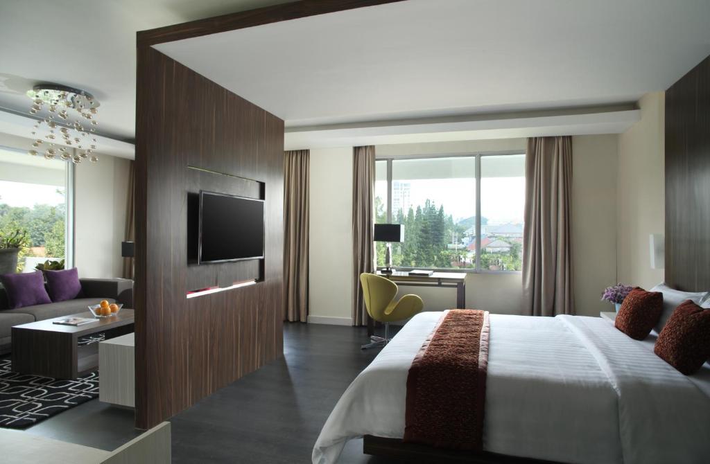 Patra Bandung Hotel Экстерьер фото